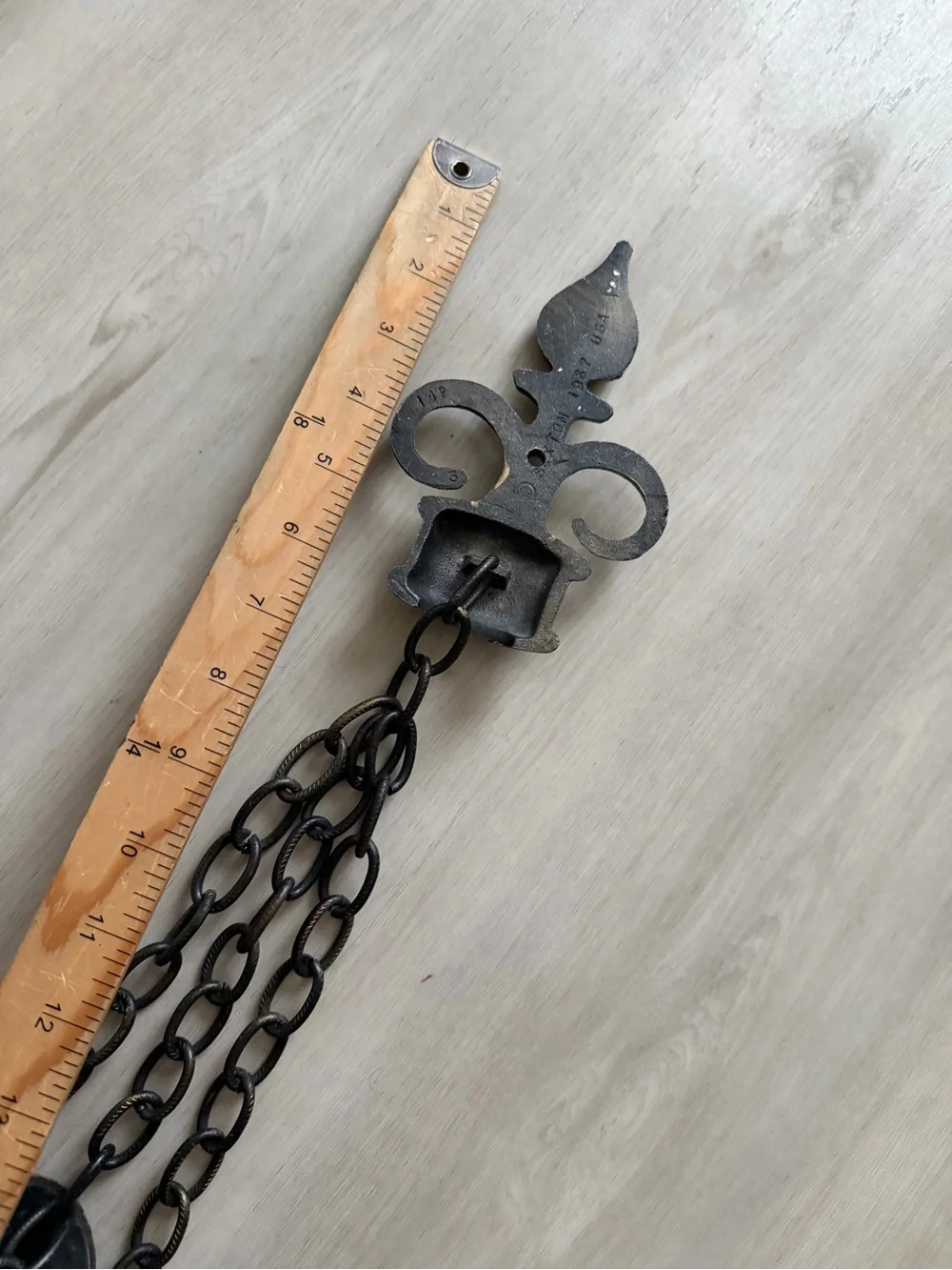 Vtg 1967 Sexton Cast Iron Gothic Castle Dungeon Wall Sconce w/Chains Pair Candle